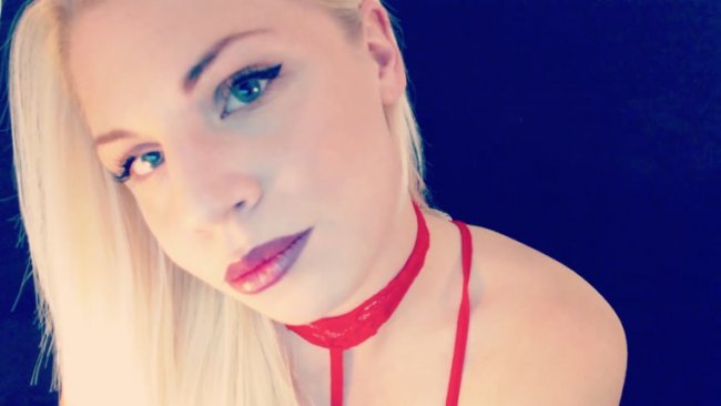 Goddess Blonde Kitty - Mindfucking your Mind and Body