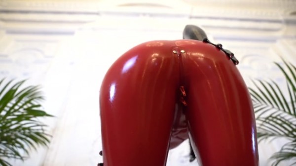 Miss Ellie Mouse - Ass Polishing in Red Latex