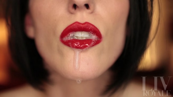 Liv Royale - Red Lipstick Spit Play