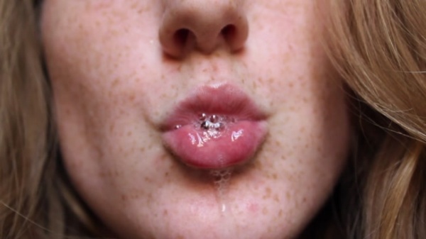 LittleRedHeadLisa - Lip Close Up Custom