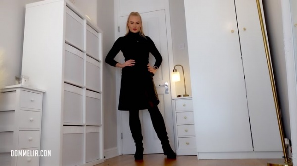 Goddess Dommelia - Obsessed With My Boots