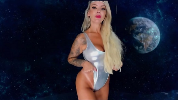 TheDommeBombShell - Sexy Martian