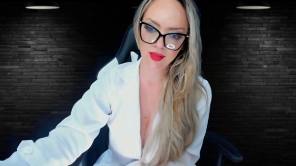 Dommebombshell - Goddess Vanessa - Milking Machine