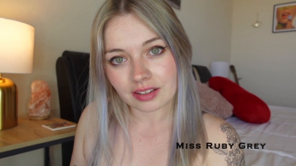Miss Ruby Grey - Extreme Edging