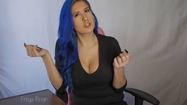 Freya Reign - New Boss Notices Your Nail Fetish