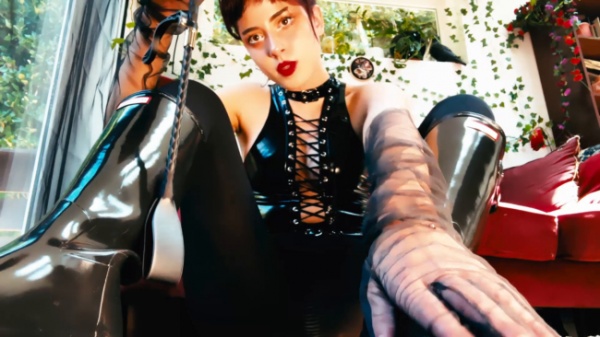 EnchantrixV - Tormenting My Hunter Boot Slut