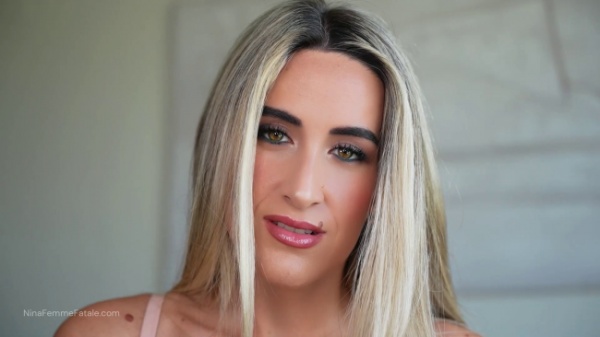 Nina Femme Fatale - Gaze-Locked (ASMR JOI)