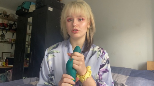 Delilah Jynx - Tit wank and dick suck JOI challenge