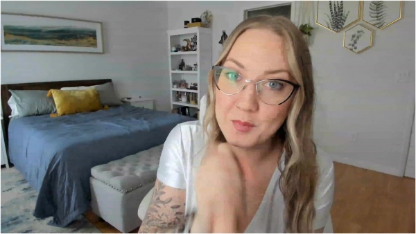 BelaTalbotxx - Aggressive Stepsis Sneaks In To Blow You