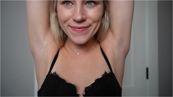 keeks 3005 - Licking My Smooth Armpits For You