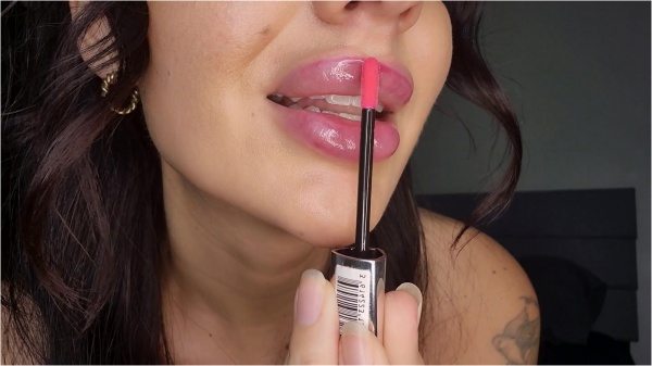 Tattooed Temptress - FREE SFW Applying My Lip Gloss