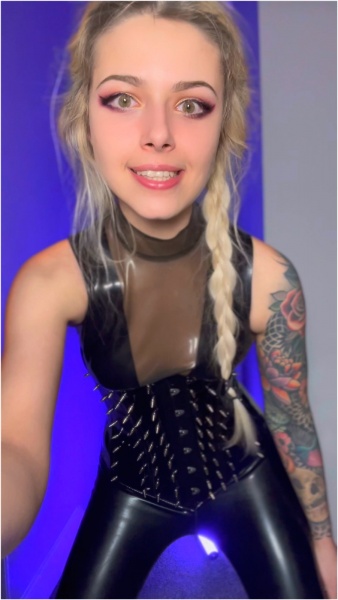 Mistressmercyxox - Degradation and spit POV