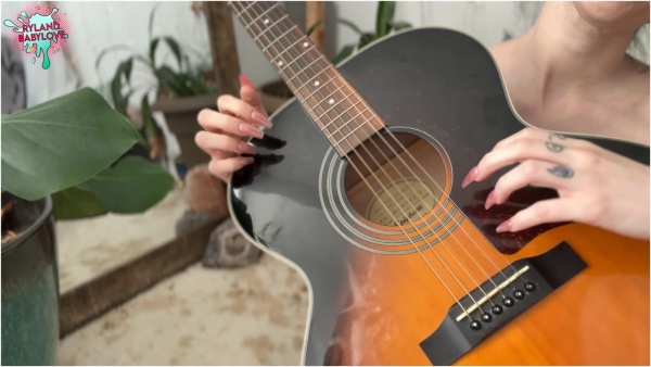 Ryland BabyLove - Guitar Nail Tapping