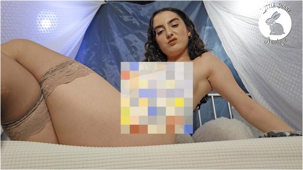 LittleBunnyB - FREE TEASER Giantess step-mom Panty Try-On