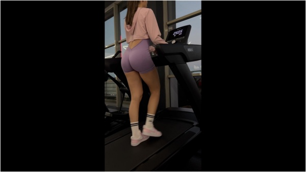 MissAlyse - Treadmill workout