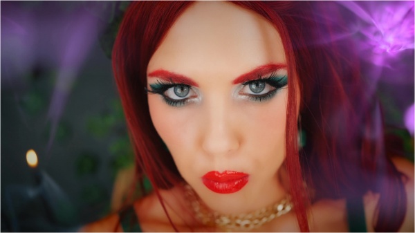 Young Goddess Kim - Poison's Smokey Kiss - batslave Ends (4K)