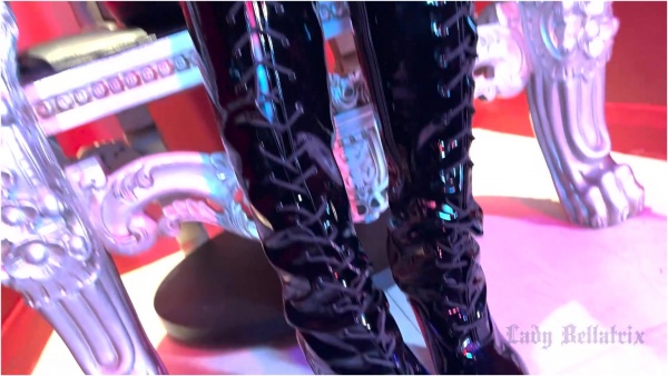 Lady Bellatrix - Queen of Mean - Worship the Boots of Your Rubber Queen