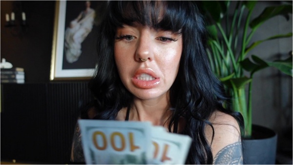 Scarlett Cummings - Goth Girlfriend Date Night