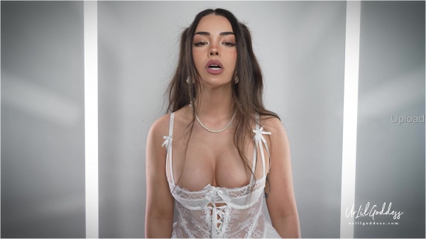 Urlilgoddess - Captivated By Silence