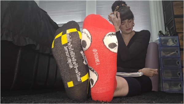 Misbehavedxoxo - Ignored and reminded how much of a loser you are