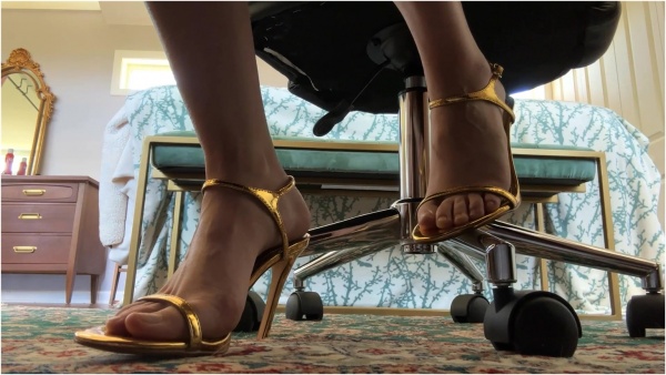 MistressVictoria - Hottest High Heel Foot Fetish Ignore Ever