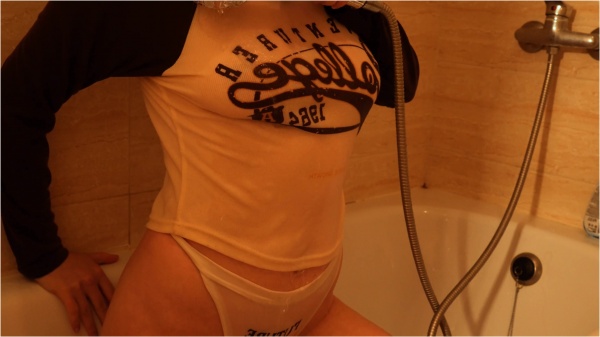 SharKitty - Soaking My White T-Shirt in the Shower - See Everything