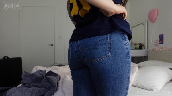 ur2dwaifu - Jean Farts