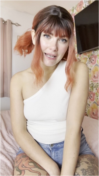 Yourhikerbabe - Promiscuous step-Daughter Gives Daddy JOI