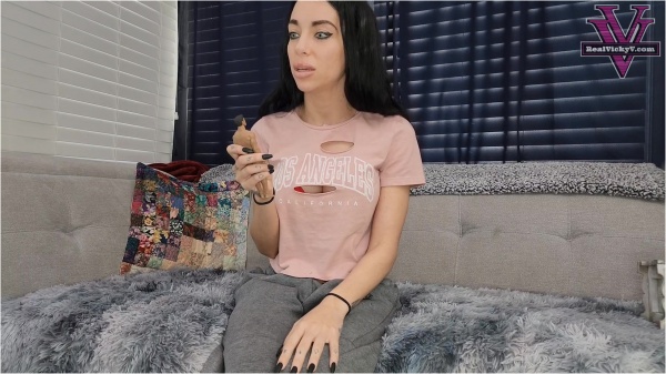 Spoiled Mean MYLFs - Krissy eats her peeping step son 1080p